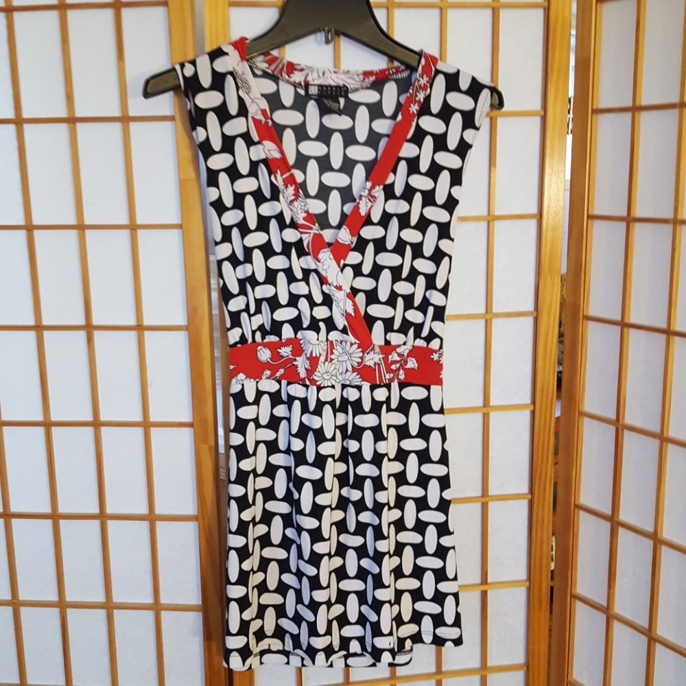 Carole Little Sleeveless Vneck Tunic w tiebacks